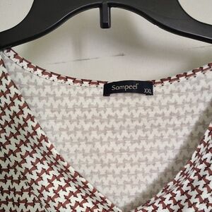 Women's Houndstooth Blouse - Brown and White